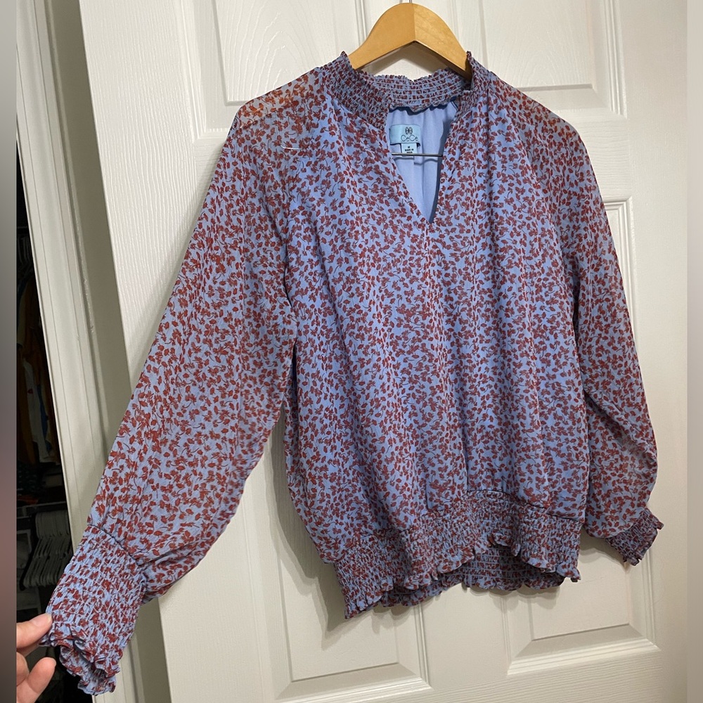 Blouse - Picture 2 of 3